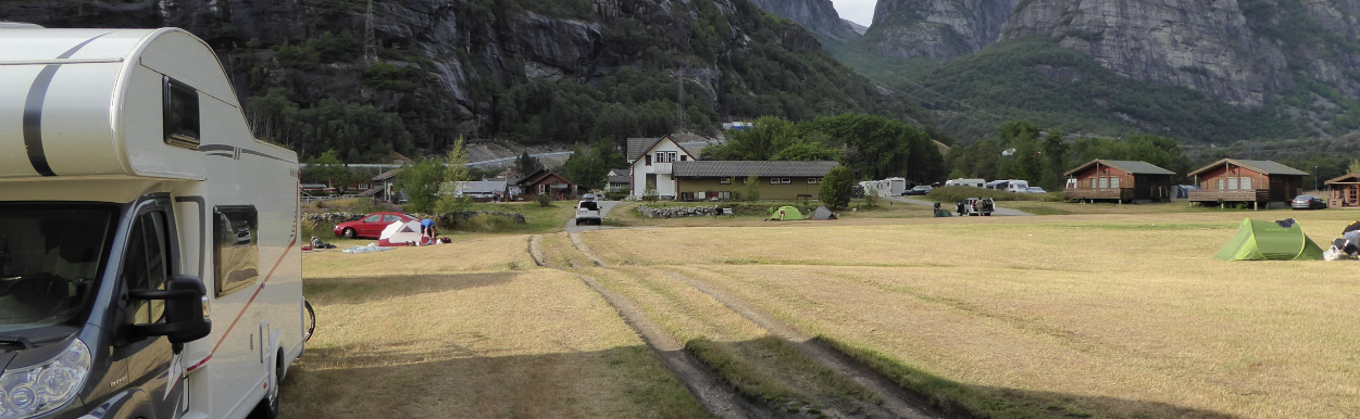 Caravan-Camper-schadeherstel-Sittard-werkplaats-1856329305436729-1 (1)